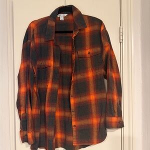 Old Navy Women's Orange and Black Plaid Button Down Shirt